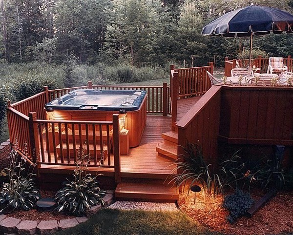 Outdoor deck-level covered family spa